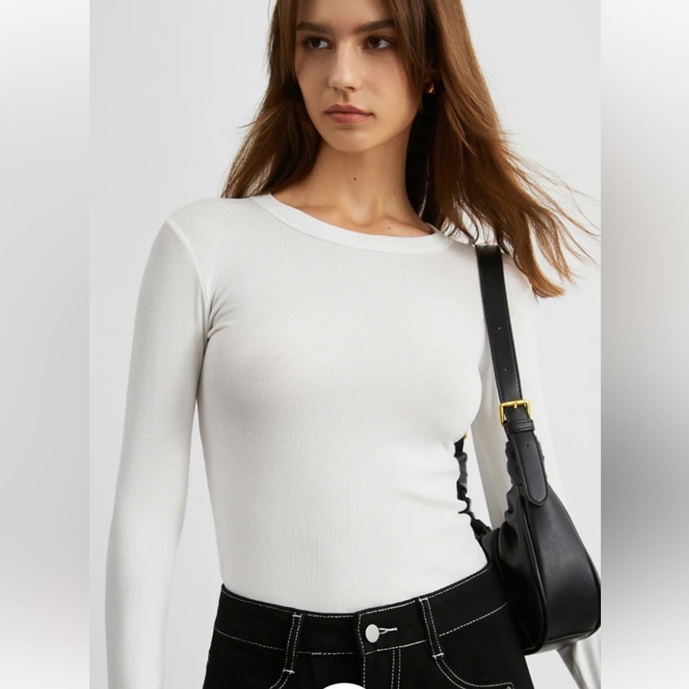 Basic white long-sleeve top